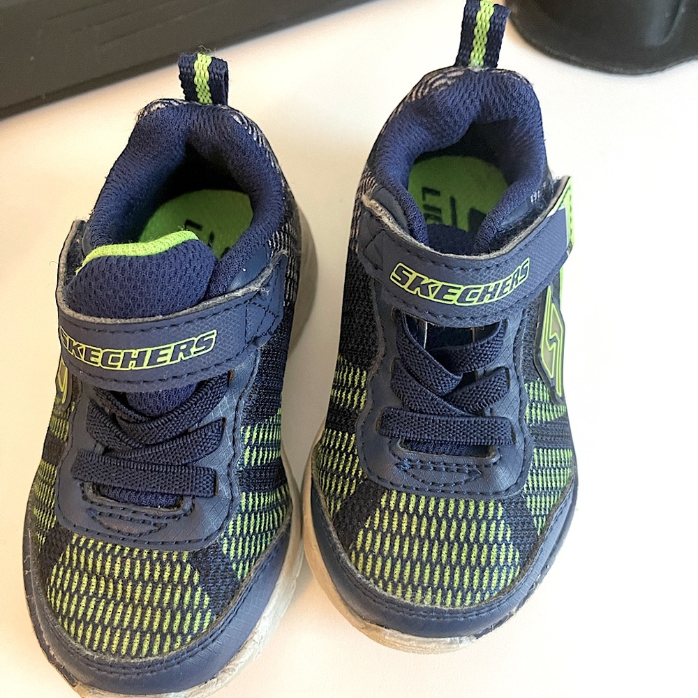 TWO PAIRS OF BOYS LIGHTLY USED SHOES SIZE 5